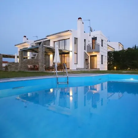 Sanny Sani Luxury Hotel 4*